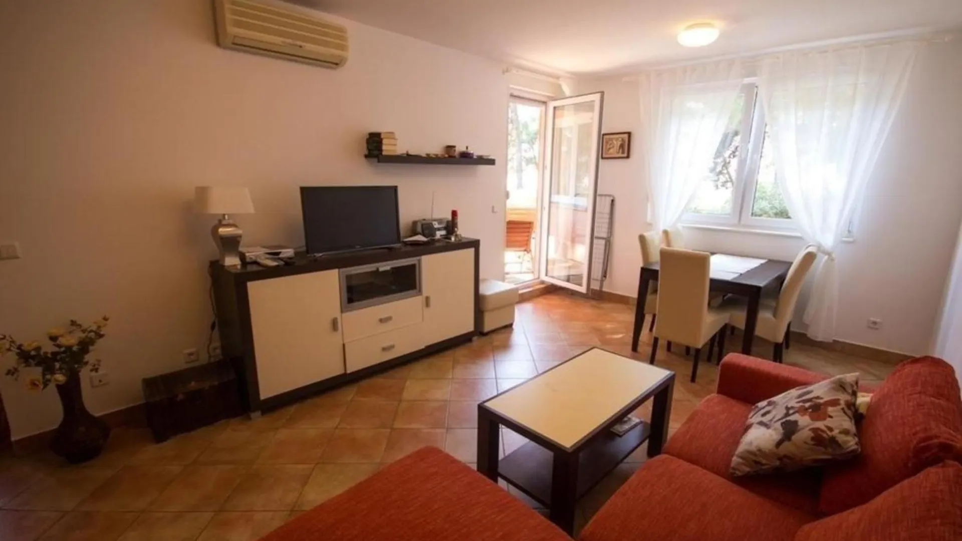 Ferienwohnung Fuer 4 Personen Ca 45 M In Novigrad, Adriakueste Kroatien Westkueste Von Istrien Karpinjan